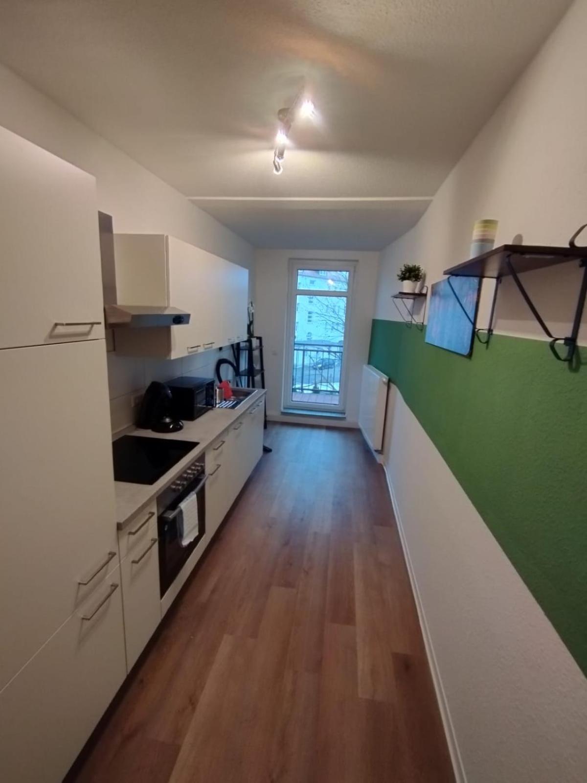 Sali-Homes Boarding Haus Monteur-Wohnungen Balkon Vollkueche Autobahnaehe Markranstadt Ruang foto