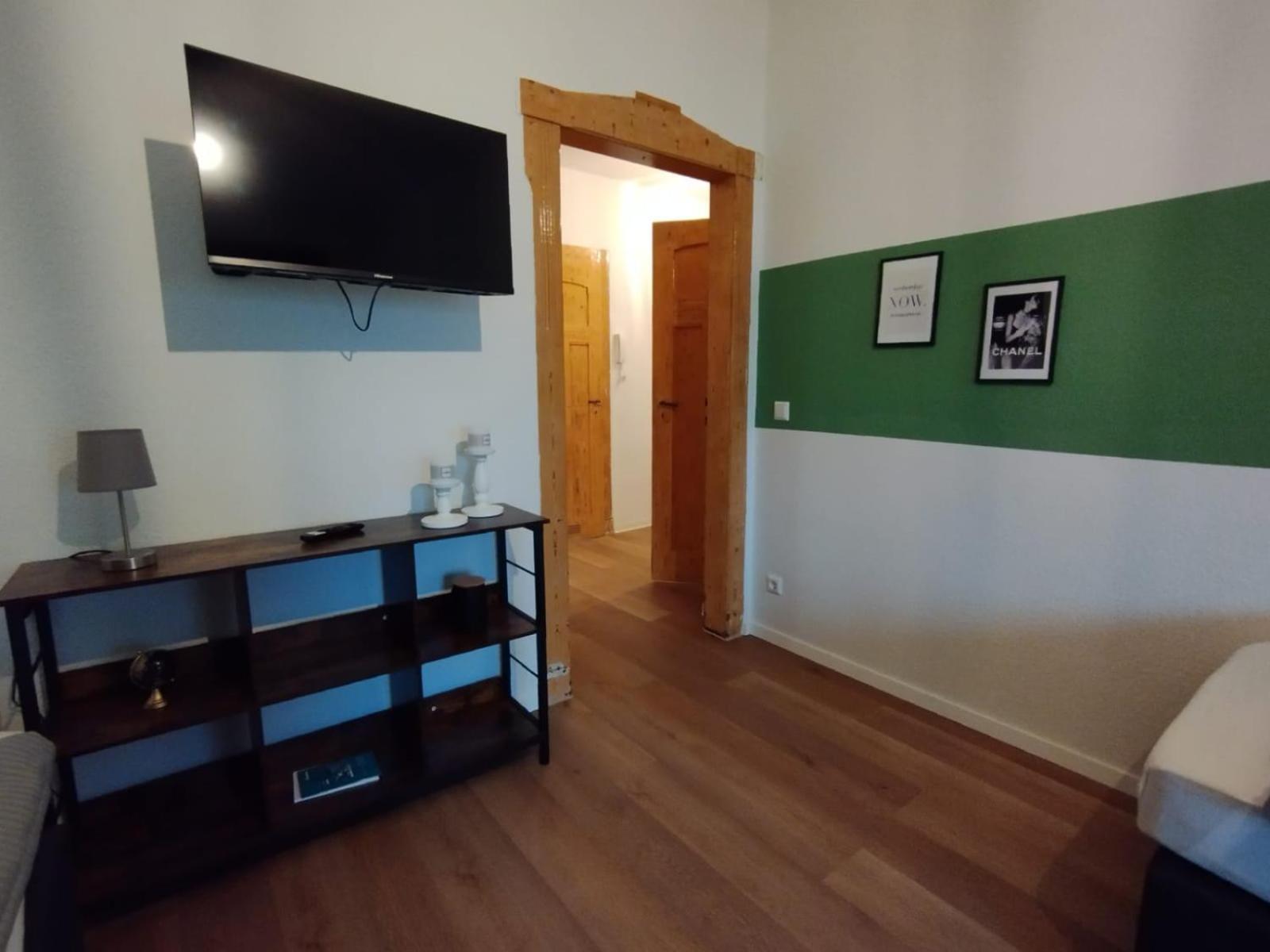 Sali-Homes Boarding Haus Monteur-Wohnungen Balkon Vollkueche Autobahnaehe Markranstadt Ruang foto