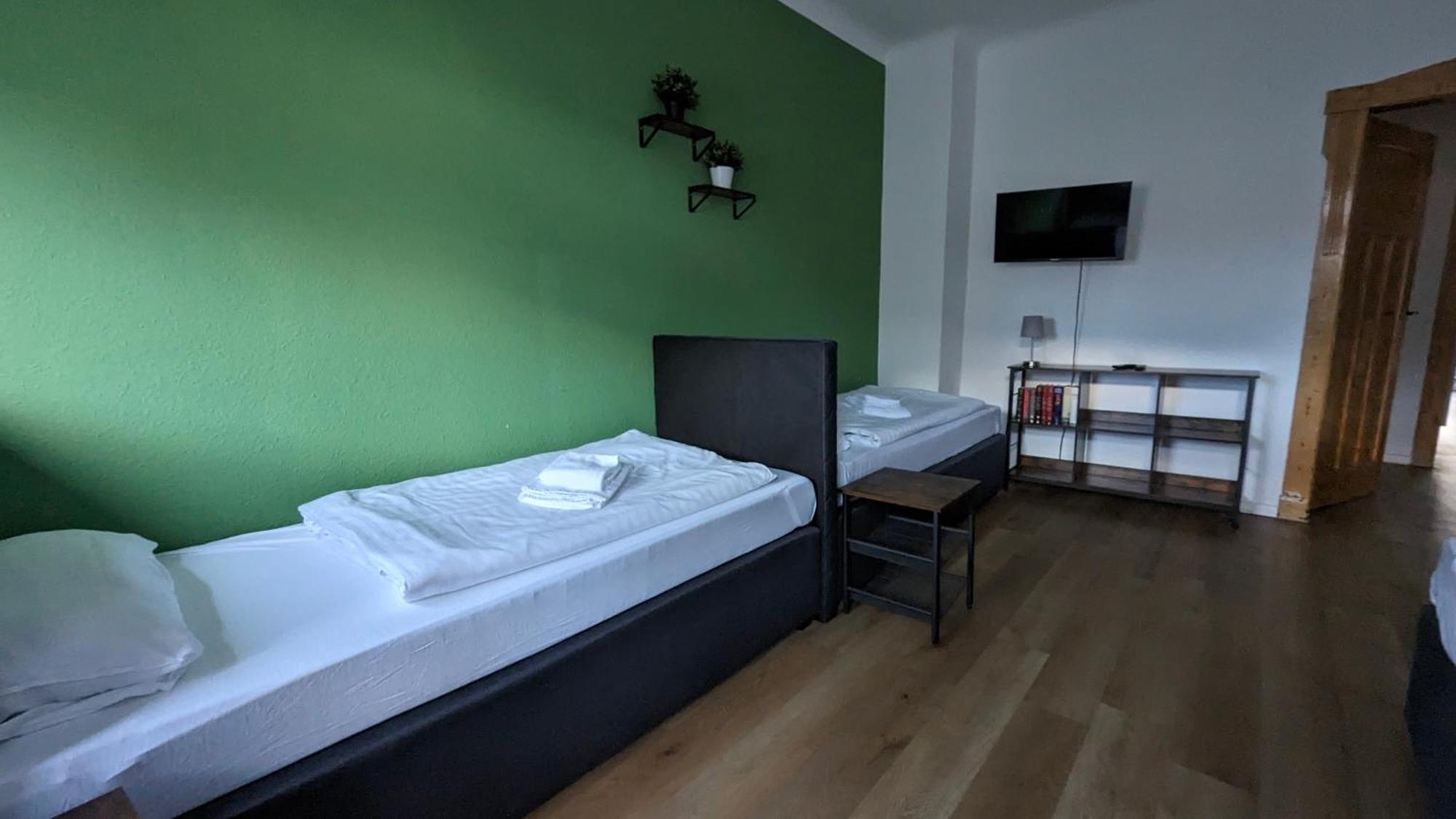 Sali-Homes Boarding Haus Monteur-Wohnungen Balkon Vollkueche Autobahnaehe Markranstadt Ruang foto