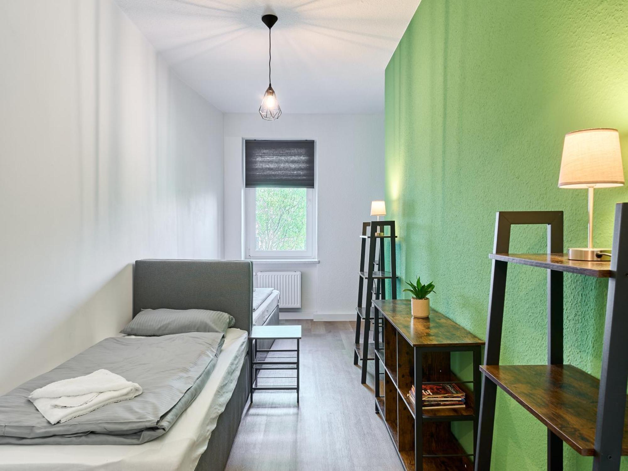 Sali-Homes Boarding Haus Monteur-Wohnungen Balkon Vollkueche Autobahnaehe Markranstadt Ruang foto